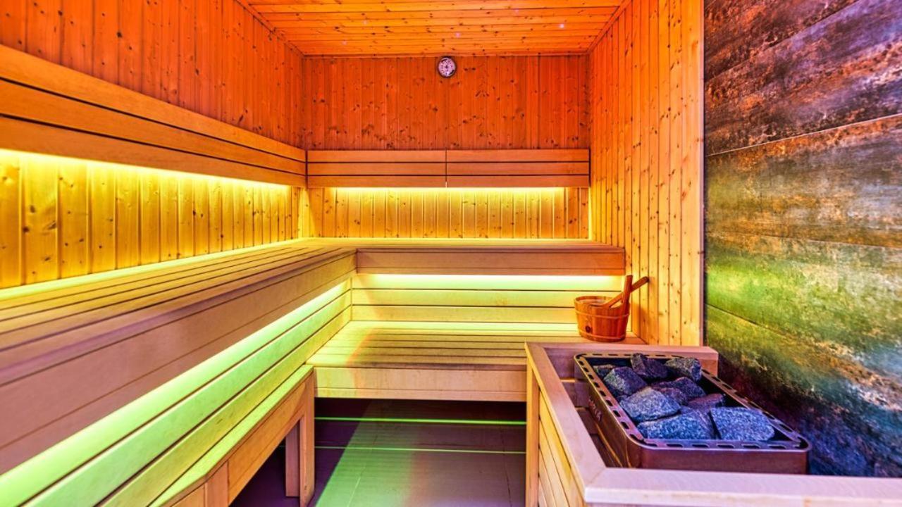 Royal Aparts Park Vip Z Basenami, Saunami, Jacuzzi I Silownia Apartment *