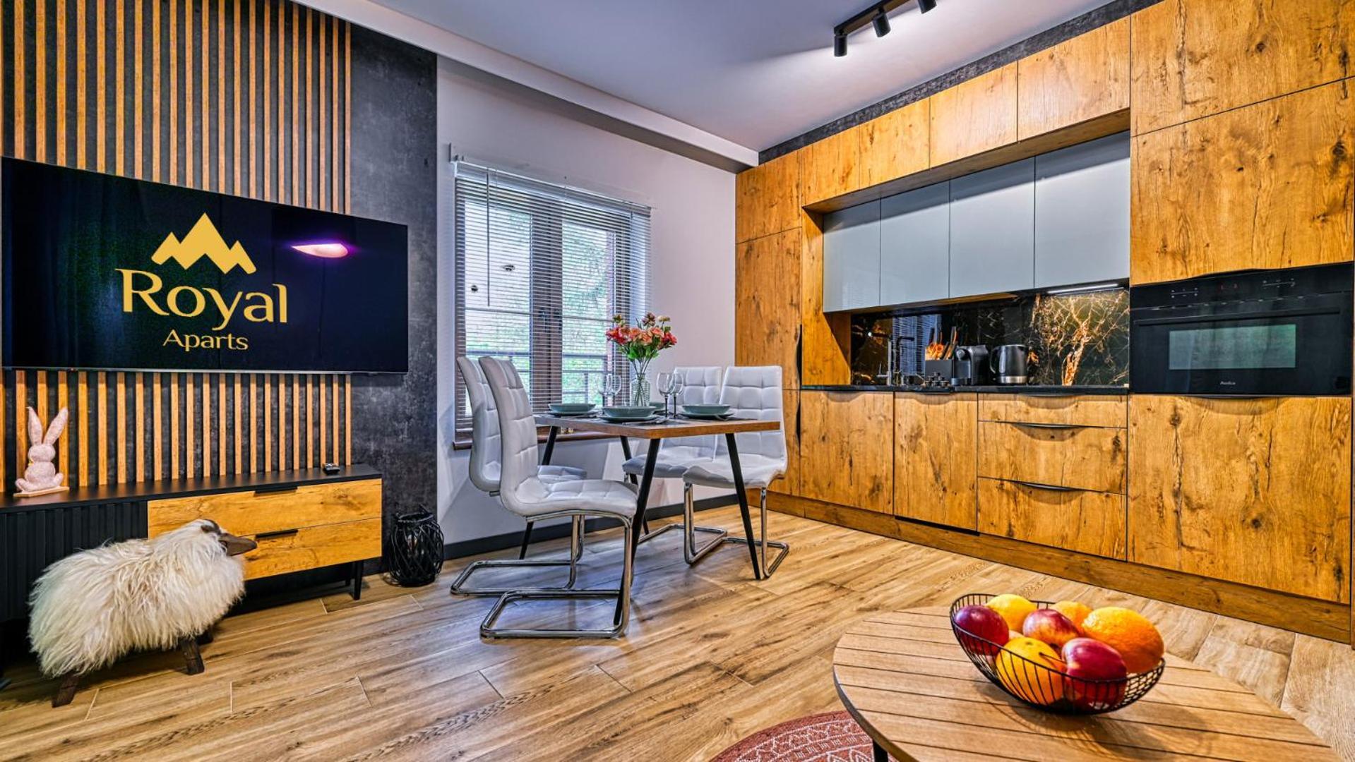 Apartment Royal Aparts Park Vip Z Basenami, Saunami, Jacuzzi I Silownia *